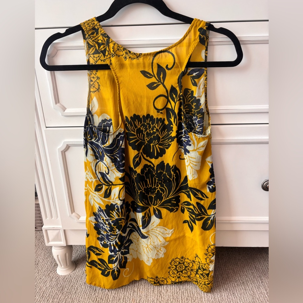 Floral Yellow and Navy Sleeveless Top - Picture 2 of 5